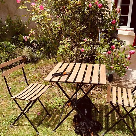 Ibis Rouge Villa Villars-les-Dombes Exteriör bild