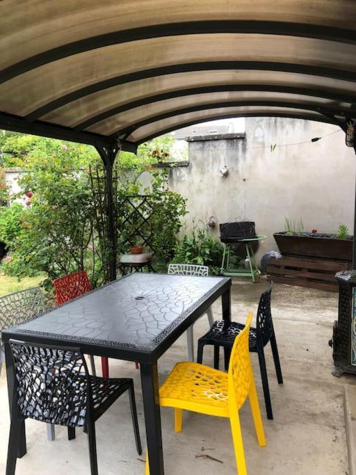 Ibis Rouge Villa Villars-les-Dombes Exteriör bild