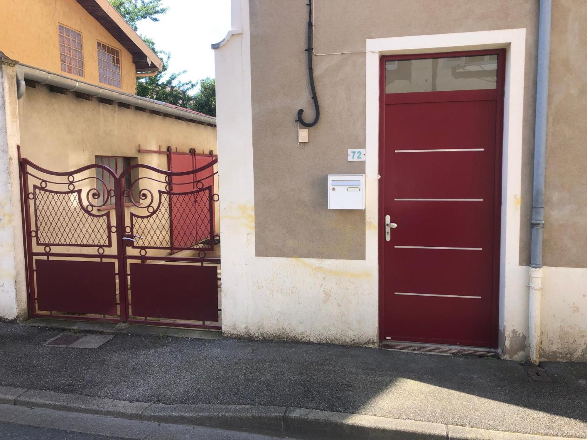 Ibis Rouge Villa Villars-les-Dombes Exteriör bild